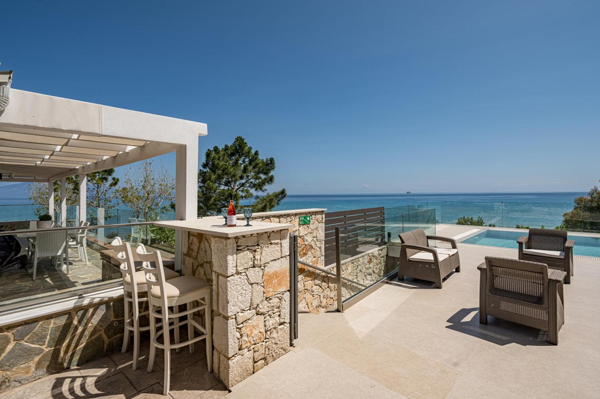 Addimare Sea View Villa, And Events Venue Аликес Экстерьер фото